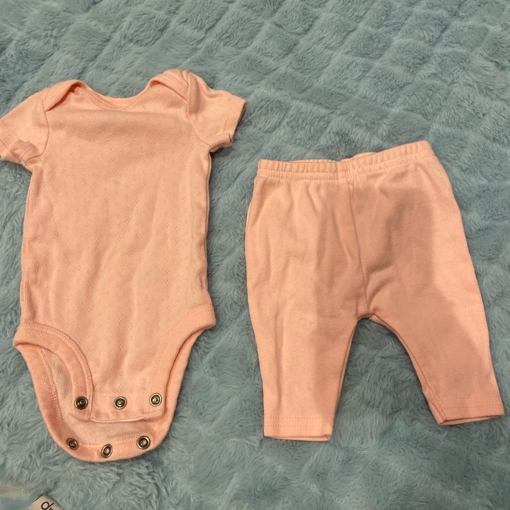 newborn baby onesie and leggings